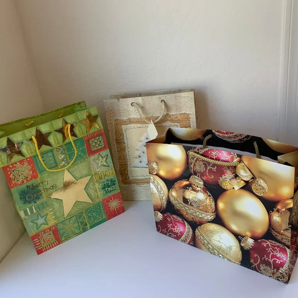 Gift Bags Set of 6 Christmas Holiday Angel Assorted Sizes & Colors 6 PC